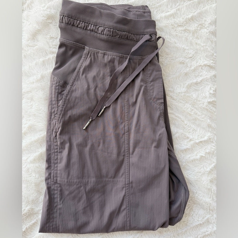 Lululemon Dance Studio Mid-Rise Cropped Pant